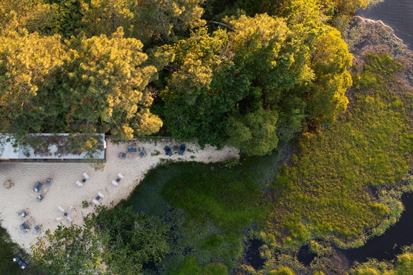 Dans les landes se cache un ravissant bar à champagne ouvert de juin à septembre