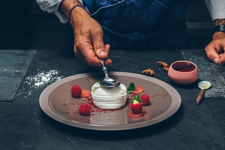 Dans un écrin de verdure, les landes abritent un restaurant une étoile au guide michelin